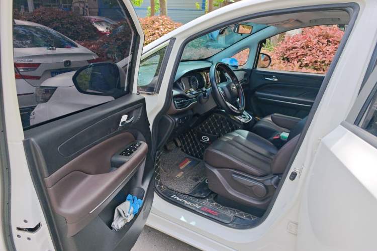 Used GAC Trumpchi M6 2019 270T Automatic Luxury Edition (7-seater) China V Standard Driver Seat