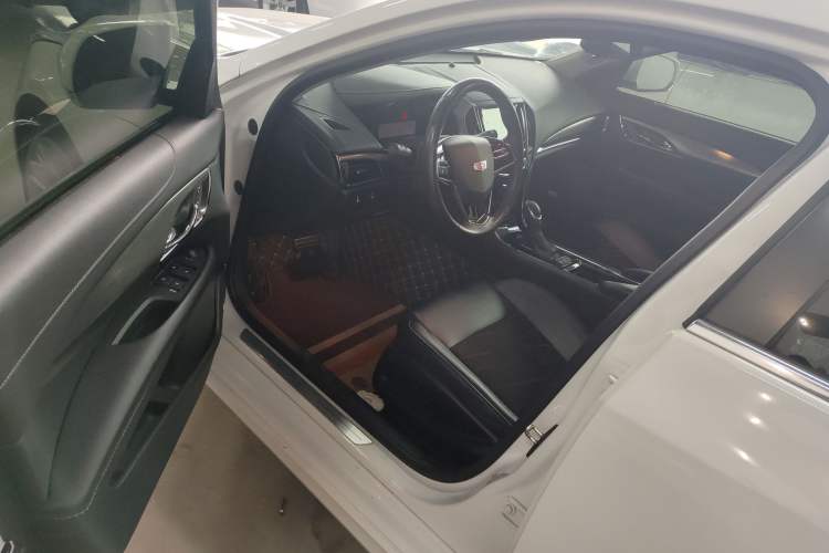 Used Cadillac ATS-L 2017 28T Tech Edition Driver Seat