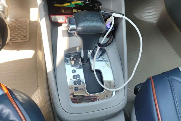 Used Volkswagen Bora 2012 1.6L Automatic Fashion Edition
