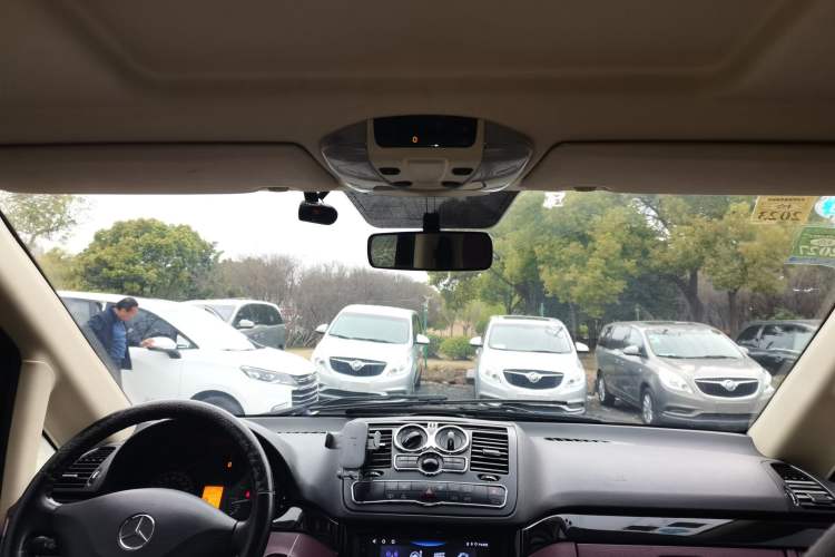 Used Mercedes-Benz Vito 2016 2.0T Elite Edition Headliner