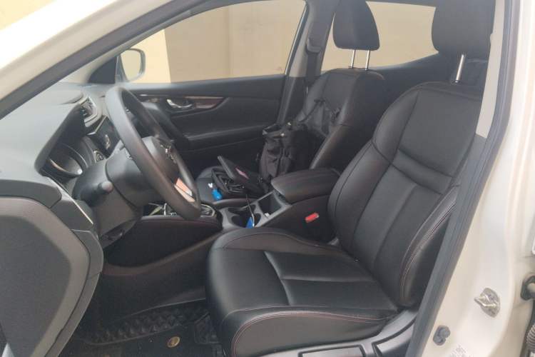 Used Nissan Qashqai 2022 2.0L CVT XV Smart Enjoyment Version Left Front Seat