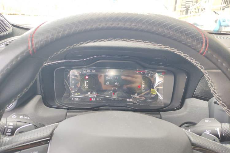 Used Lynk & Co 03 2022 1.5TD DCT JingPro Instrument Cluster