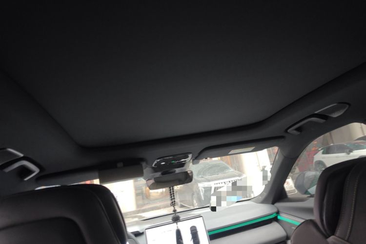 Used Lynk & Co 08 EM-P 2025 120km Long-Range Pro