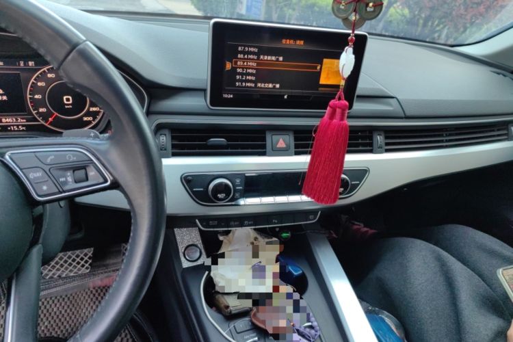 Used Audi A4L 2018 30th Anniversary Edition 40 TFSI Fashion Model
