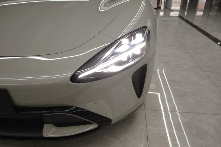 Used Xiaomi Auto SU7 2024 Rear-Drive Ultra-Long Range Advanced Pro-Level Intelligent Driving Version
