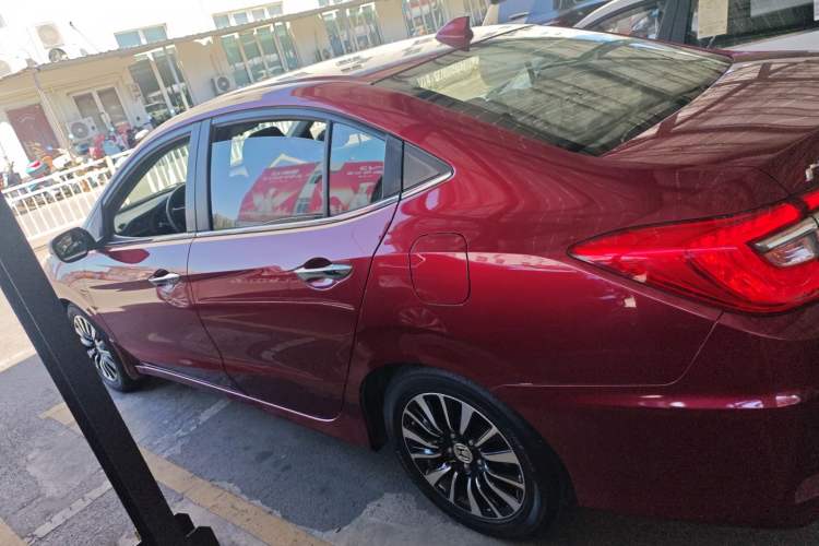 Used Honda Crider 2013 1.8L automatic luxury edition