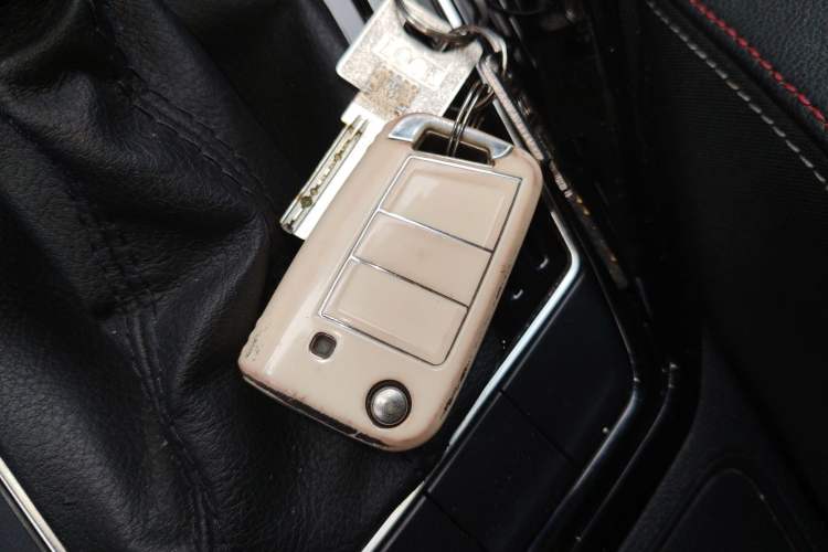 Used Volkswagen Tayron 2019 330TSI Two-Wheel Drive Luxury Model China VI Standard