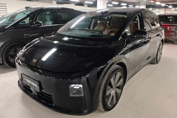 Used Li Auto i8 2025 Model Standard Version