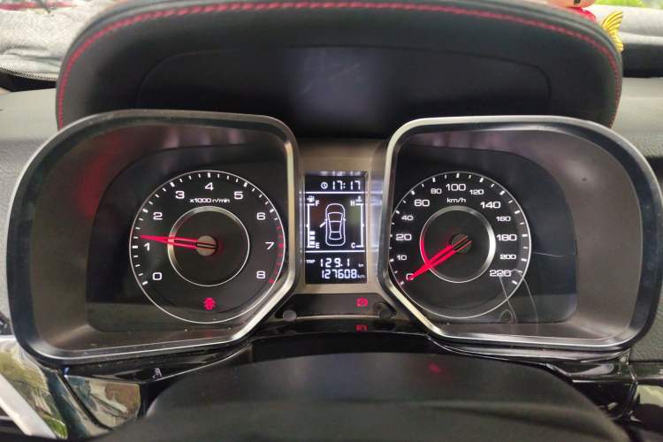 Used Zotye Domy X5 2015 1.5T Manual Luxury Version China IV Standard Instrument Cluster
