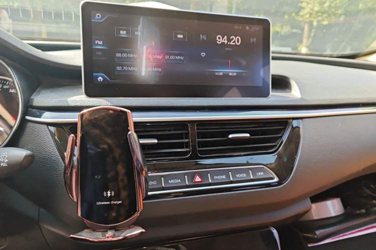 Used Hongqi H5 2018 30TD Smart Connect Dynamic Edition
