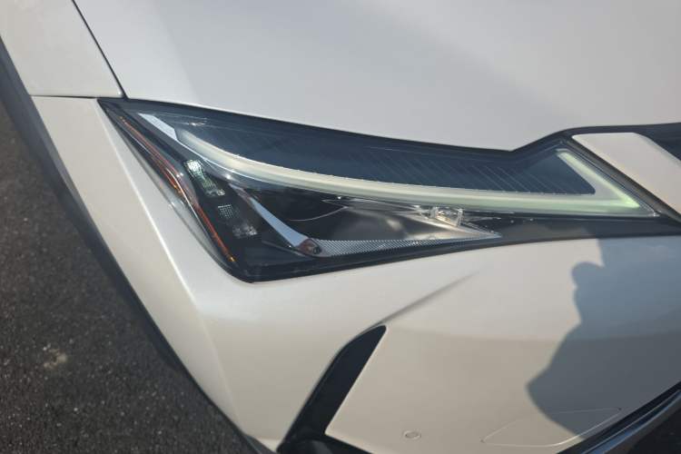 Used Lexus UX New Energy 2020 300e Pure·Enjoy Edition Exterior 3