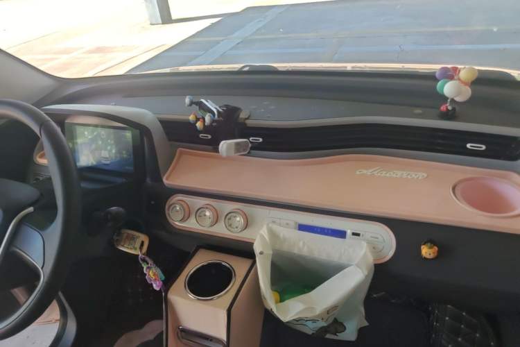 Used Wuling Hongguang MINIEV 2021 Macaron Premium Model – Lithium Iron Phosphate