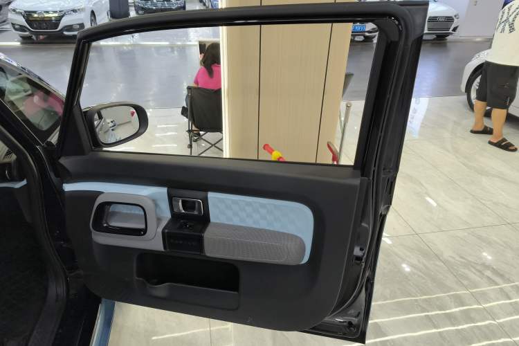 Used Baojun E300 2020 Plus Starry Intelligence Edition