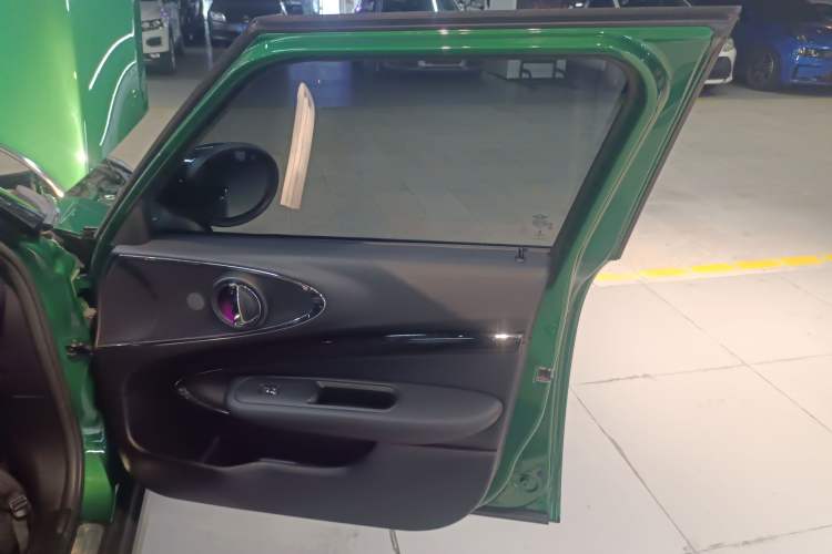 Used MINI Clubman 2023 1.5T COOPER Connoisseur
