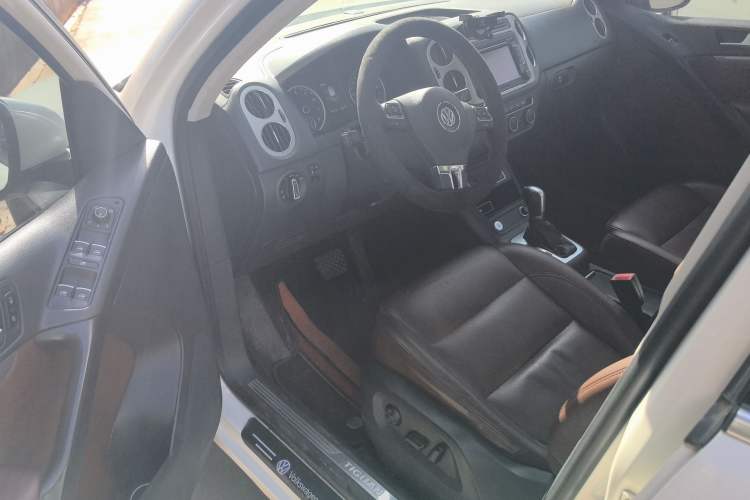 Used Volkswagen Tiguan 2015 1.8TSI Automatic Two-Wheel Drive Luxury Model Driver Seat