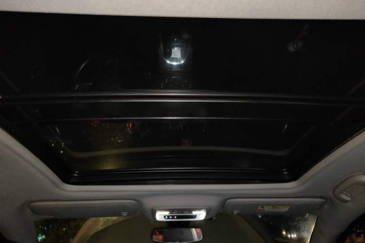 Used Chevrolet Malibu XL 2016 1.5T Dual-Clutch Ruibao Edition Headliner