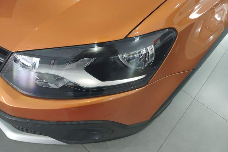 Used Volkswagen Polo 2014 1.6L Cross Polo Automatic
