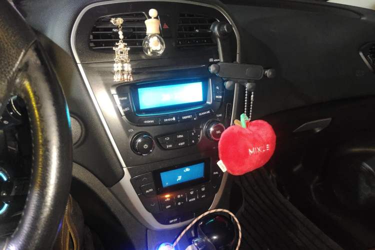 Used GAC Trumpchi GS5 2012 2.0L Automatic Two-Wheel Drive Elite Edition
