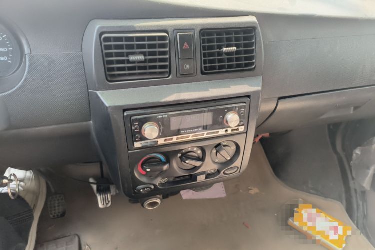 Used Wuling Rongguang Small Truck 2012 1.2L Double-Cab Basic Version LAQ Audio And AC Panel