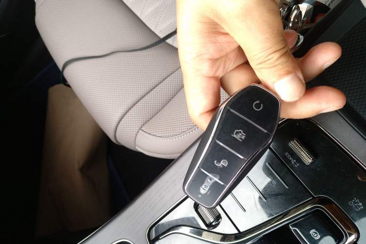 Used BYD Han 2025 DM-i Intelligent Driving Edition 125KM LiDAR Flagship Model
