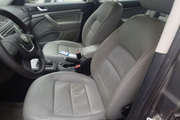 Used Skoda Octavia 2010 1.4TSI DSG Yijun Edition
