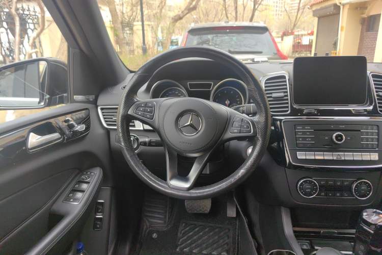 Used Mercedes-Benz GLS-Class 2019 GLS450 Package P01 US specification