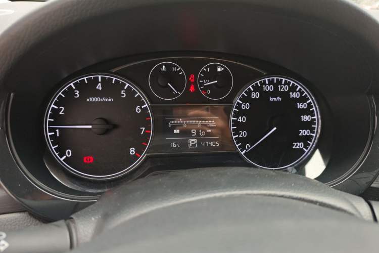 Used Nissan Tiida 2014 1.6L CVT Smart Model Instrument Cluster