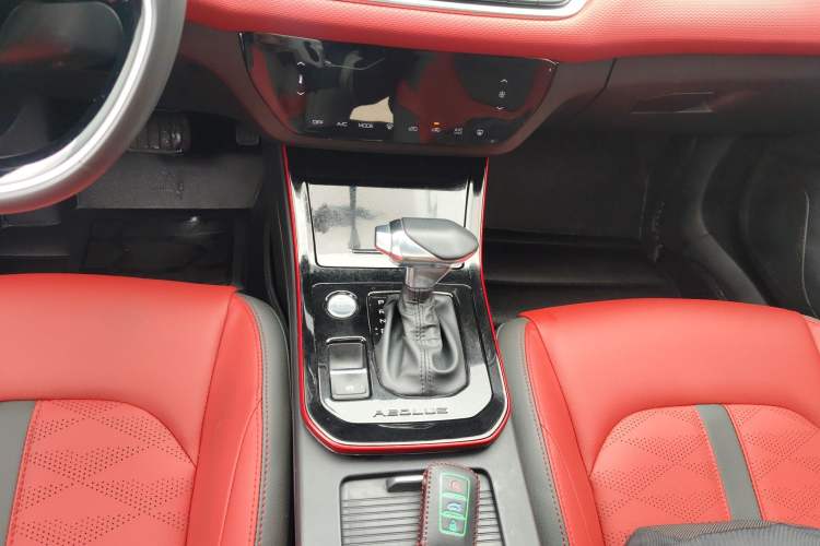 Used Dongfeng Aeolus Yixuan 2021 230T Automatic Zuiying Knight Edition Gear Lever