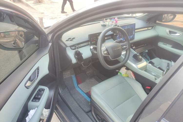 Used Roewe D6 2025 450km Deluxe Edition