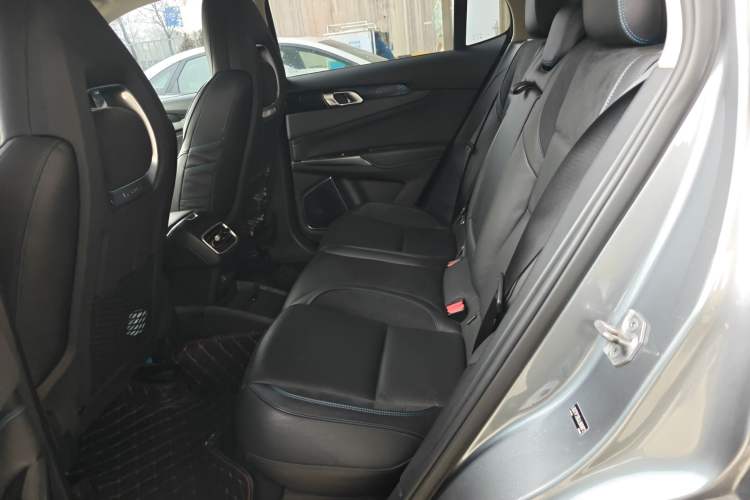 Used Lynk & Co 01 EM-P 2019 1.5T PHEV Jing Meeting China VI Emission Standards