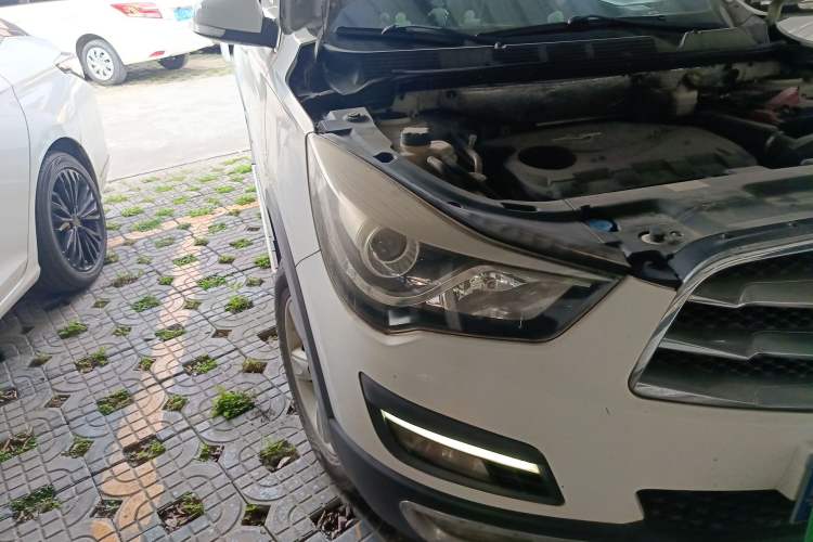 Used Haima S5 2015 1.6L Manual Comfort Model Right Front Headlight