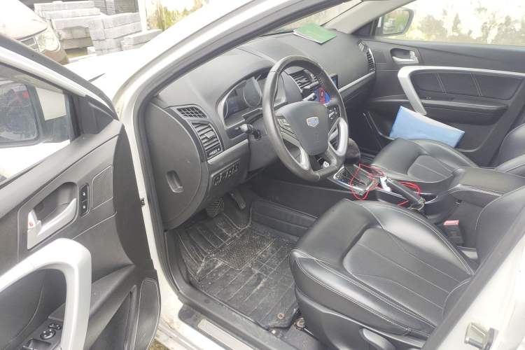 Used Geely Auto Emgrand 2016 Sedan 1.5L CVT Upward Version Driver Seat