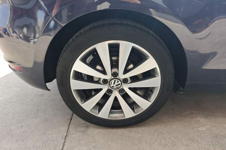 Used Volkswagen Golf (Import) 2012 1.4TSI Luxury Convertible Edition