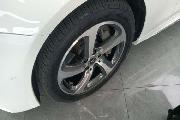 Used Mercedes-Benz E-Class 2019 Restyled E 300 L Sporty and Stylish Edition