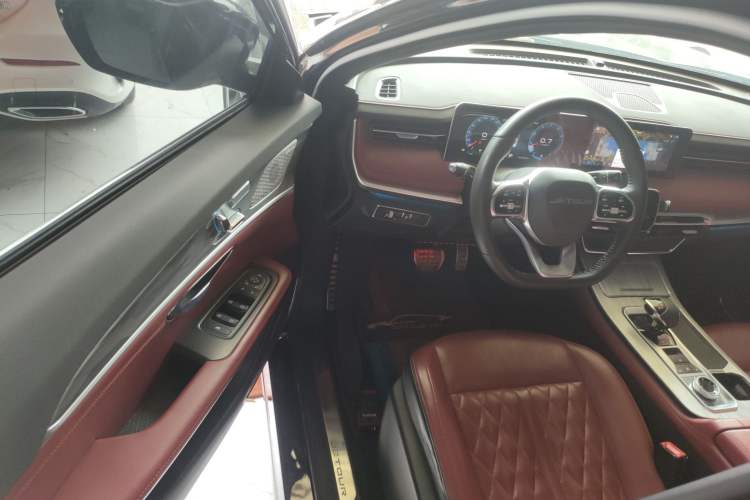 Used JETOUR X70 PLUS 2023 1.6T DCT Stronger 5-Seater