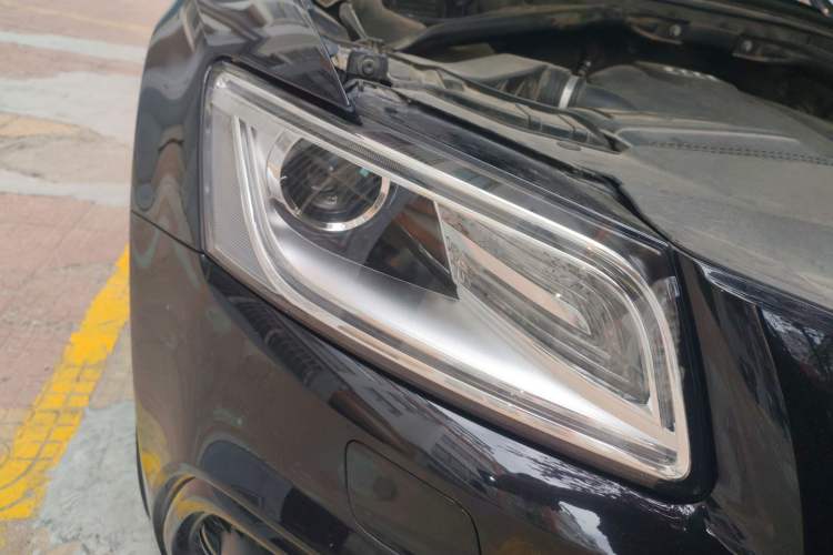 Used Audi Q5 2017 Plus 40 TFSI Ambition Model Right Front Headlight