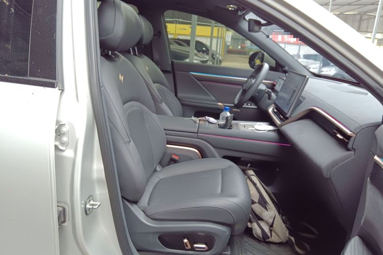 Used Dongfeng eπ eπ008 2024 210Max Range-Extended Version 6 Seats Right Front Seat