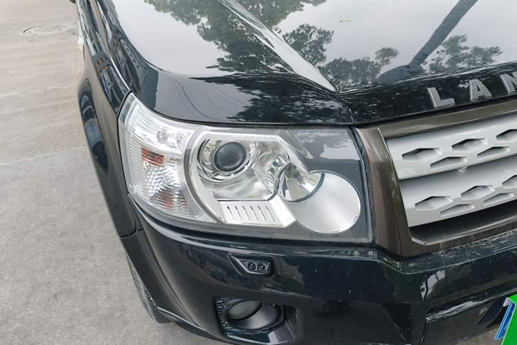 Used Land Rover Freelander 2 2011 3.2L i6 HSE Gasoline Edition Right Front Headlight