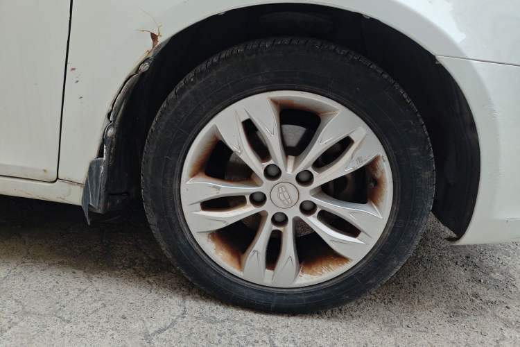 Used Geely Auto Emgrand 2015 Sedan 1.5L Manual - Top Trim Level
