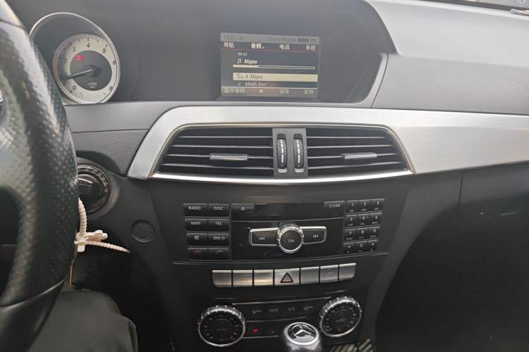 Used Mercedes-Benz C-Class 2013 C 180 Coupe Audio And AC Panel