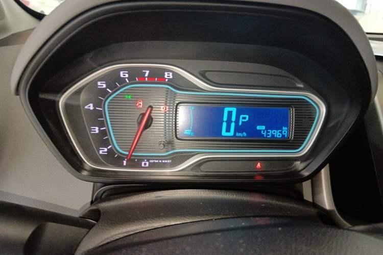 Used Chevrolet Aveo Sonic 2014 Sedan 1.4SL AT Fashion Edition
