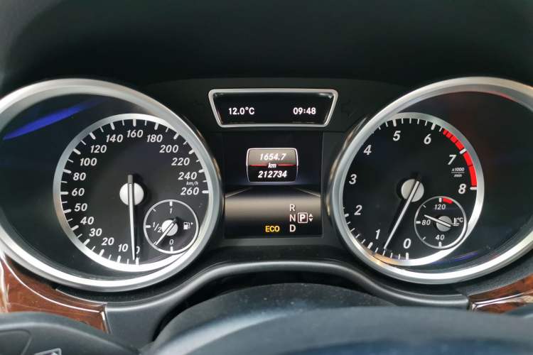 Used Mercedes-Benz M-Class 2014 ML 400 4MATIC Luxury Model