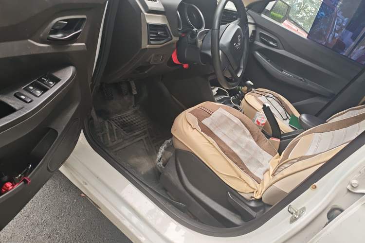 Used Wuling Hongguang 2019 1.5L S Standard Version China VI LAR