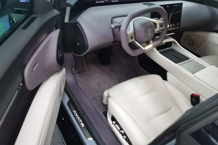 Used Avatr 12 2024 650 Three-Laser Four-Wheel Drive Performance Edition Driver Seat