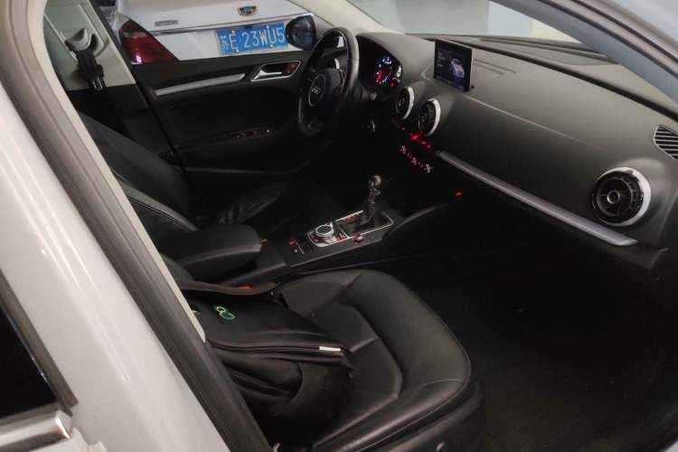 Used Audi A3 2015 Limousine 45 TFSI S line Luxury Model