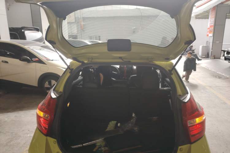 Used Toyota YARiS L Zhi Xuan 2016 Revised 1.5E CVT Charming Edition