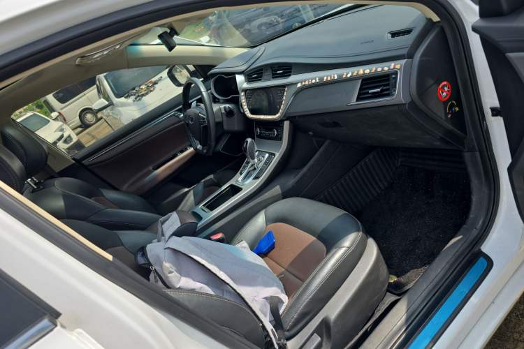 Used Geely Auto Emgrand GL 2018 1.4T DCT Prestige Smart Connectivity Version
