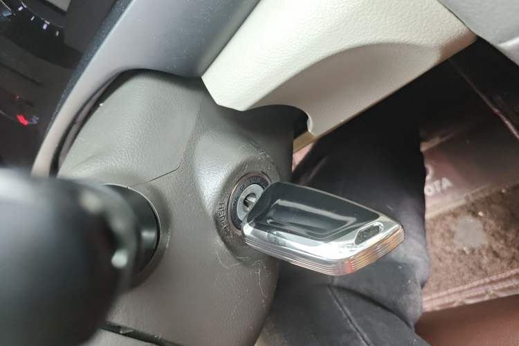 Used Toyota Camry 2011 200G Classic Anniversary Edition Vehicle Key