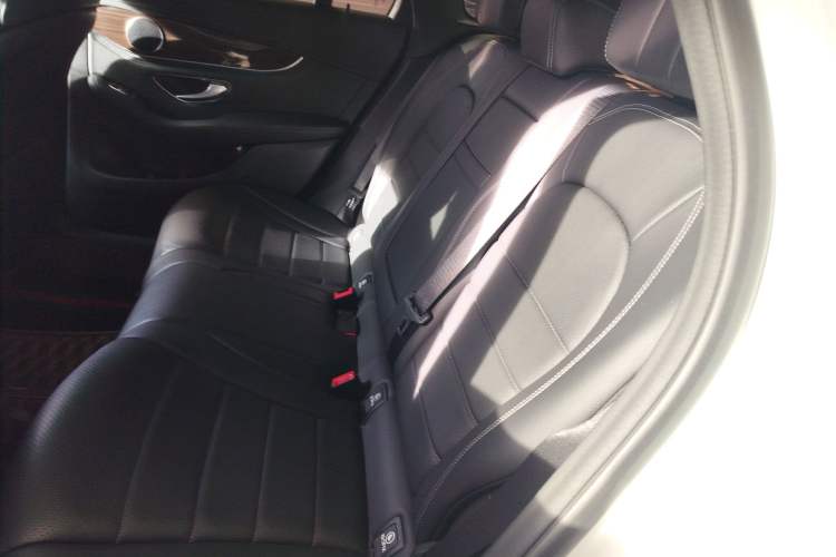 Used Mercedes-Benz GLC 2019 GLC 260 L 4MATIC Luxury Model