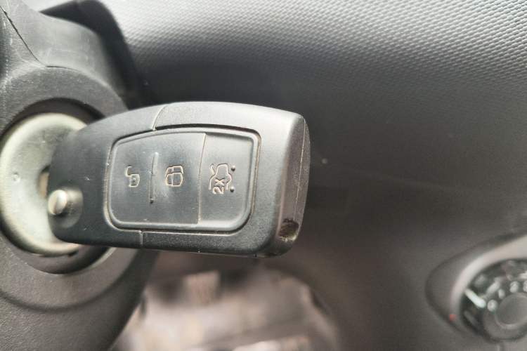 Used Ford Fiesta 2013 Hatchback 1.5L Manual Fashion Edition Vehicle Key